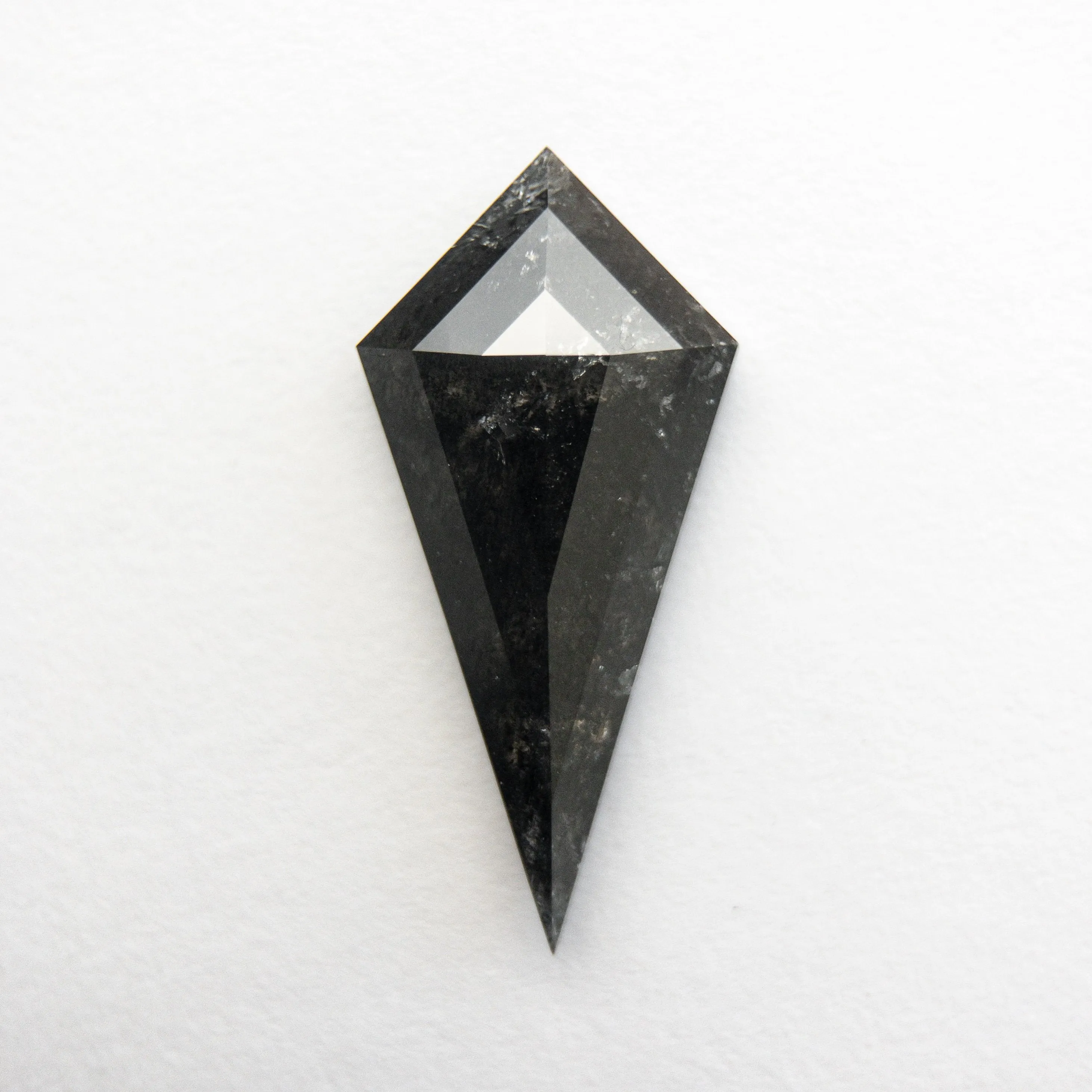 2.64ct 16.79x8.15x3.16mm Kite Rosecut 18793-06