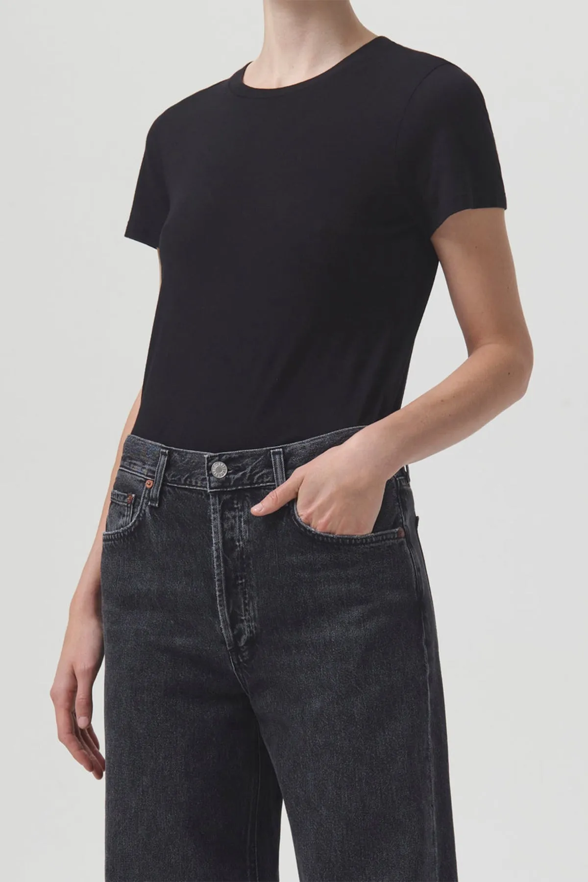 Annise Slim Tee in Black