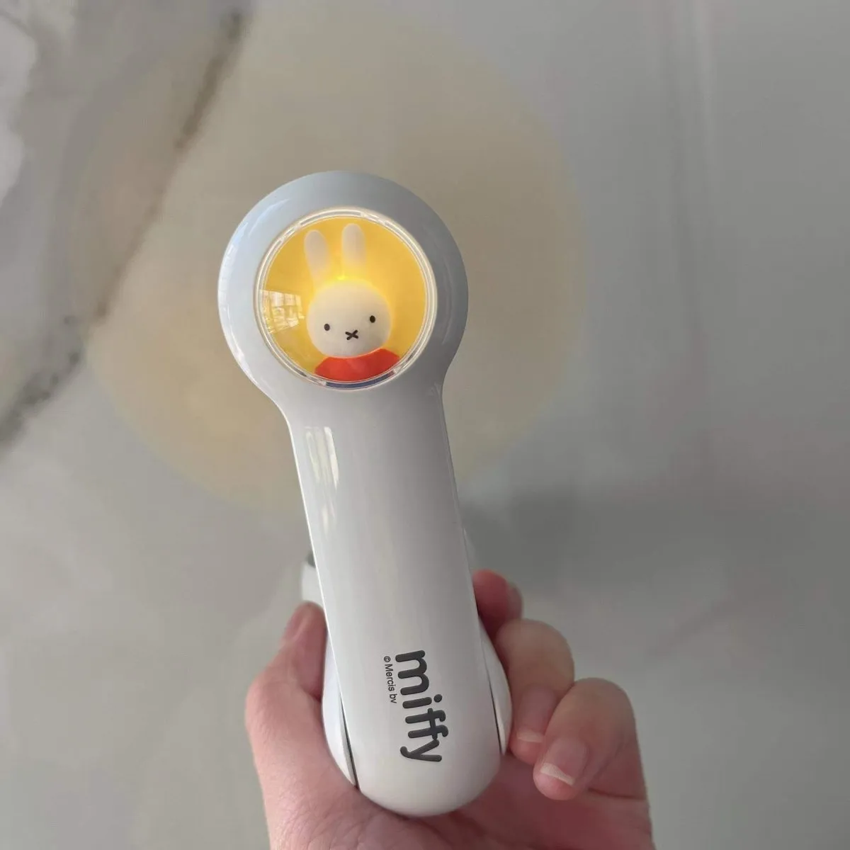 Mini-ventilateur portable et pliable avec chargeur USB et lumière Miffy - MF04